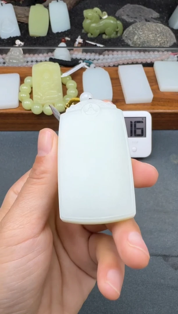 颈饰未镶嵌和田玉2