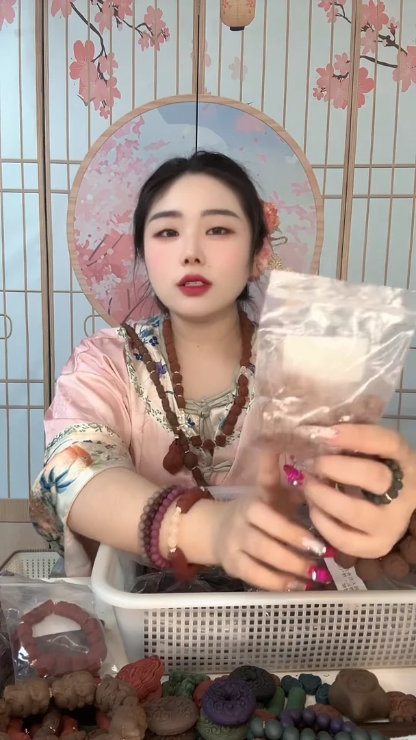 泥塑小龙涎四叶草散包