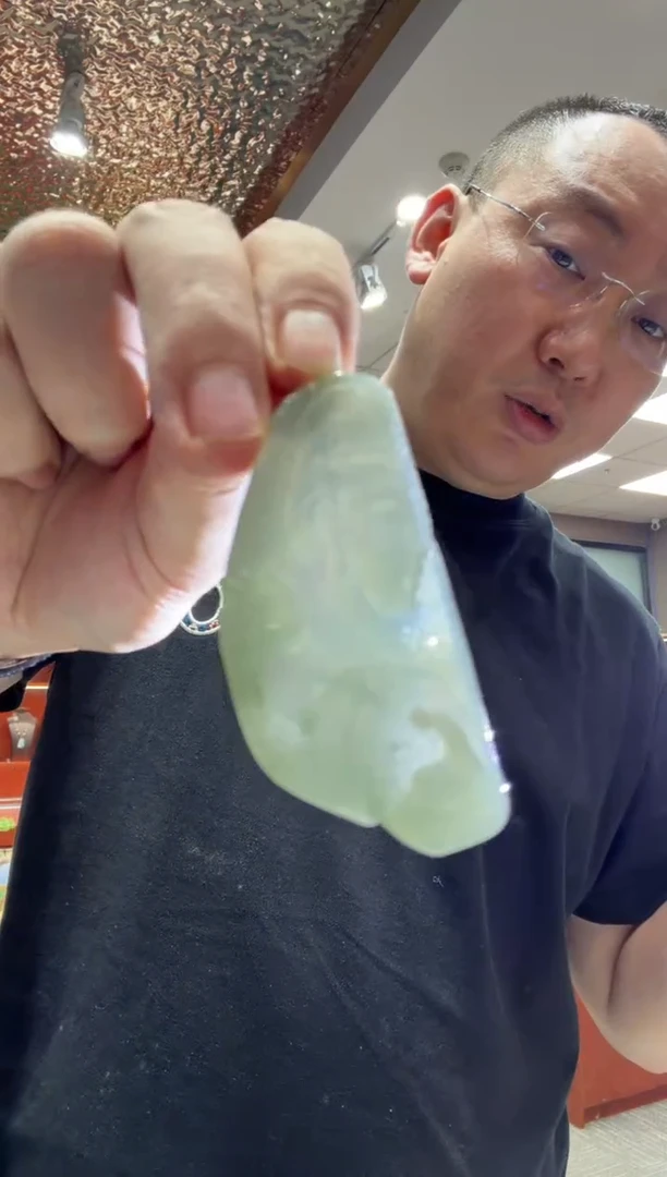 未镶嵌挂件翡翠A货翡翠孤品国雕谢林工