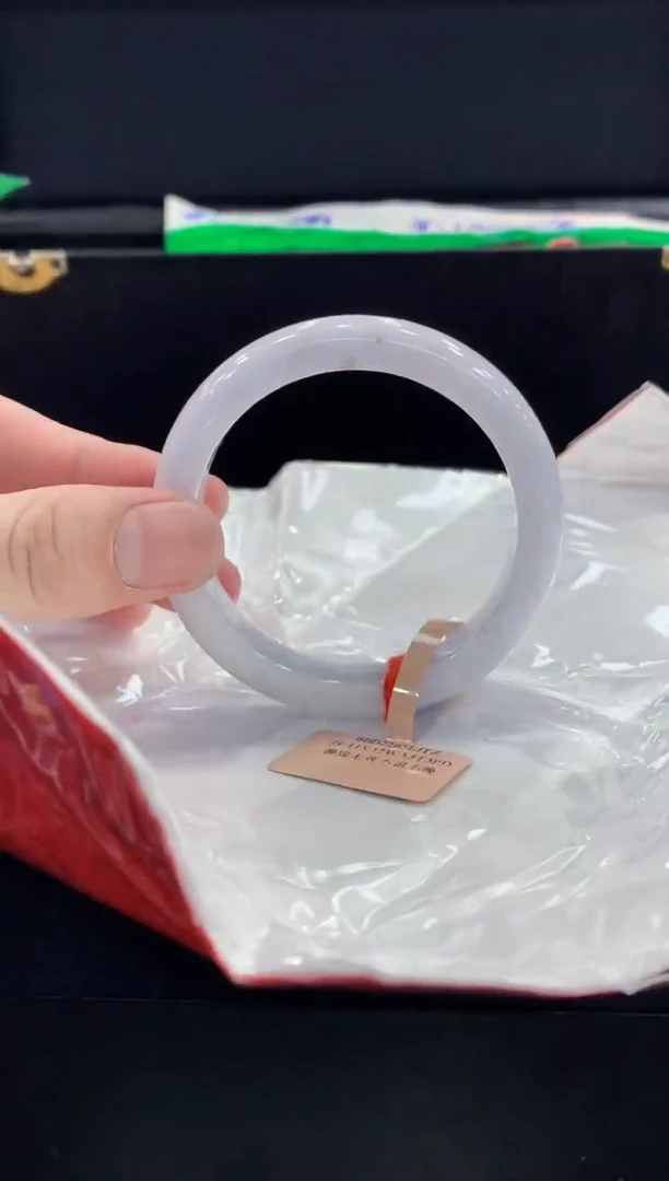 未镶嵌手镯翡翠翡翠手镯