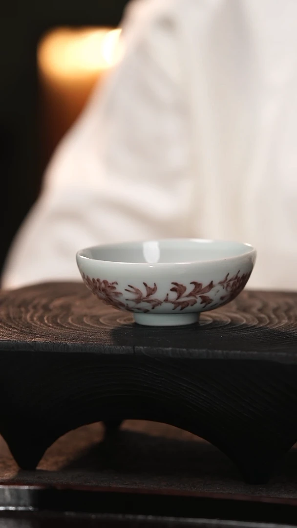 【闪购商品】釉里红缠枝莲（二级品）