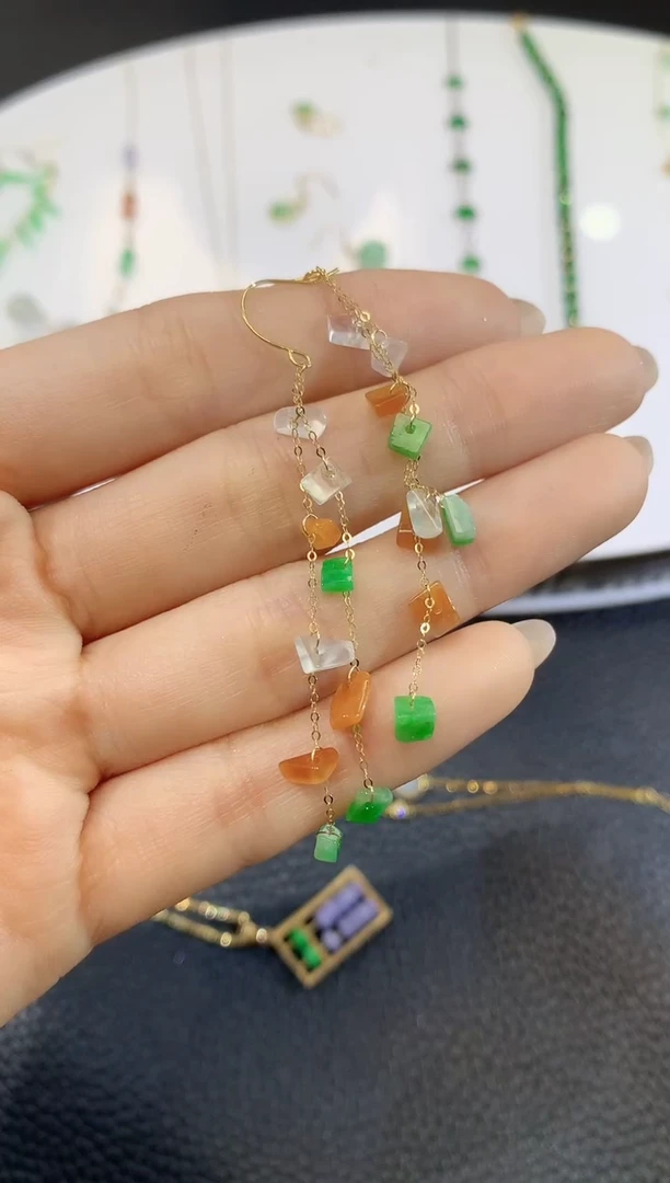 翡翠18K金镶嵌耳饰A68