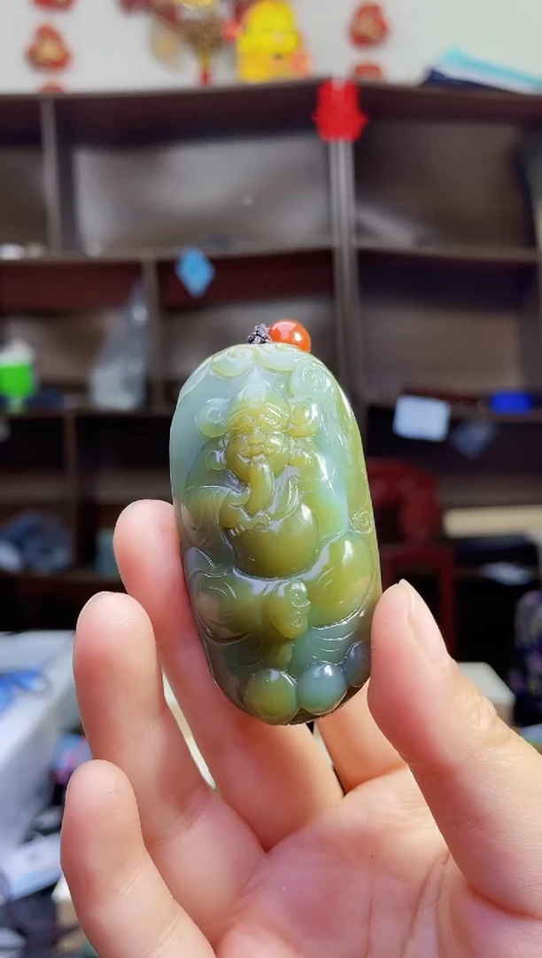 和田玉未镶嵌颈饰1