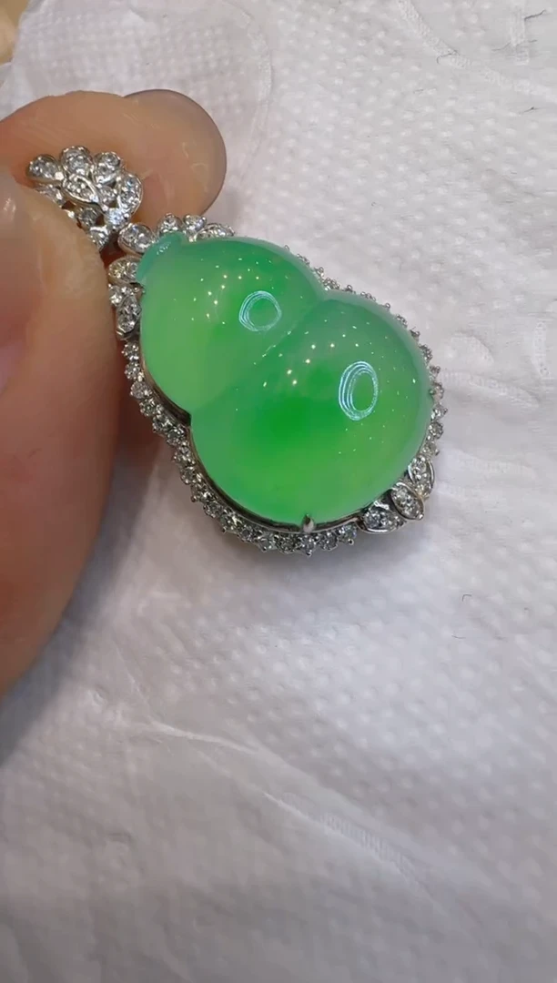 吊坠(不含链)18K金镶嵌翡翠多样性团购发一件