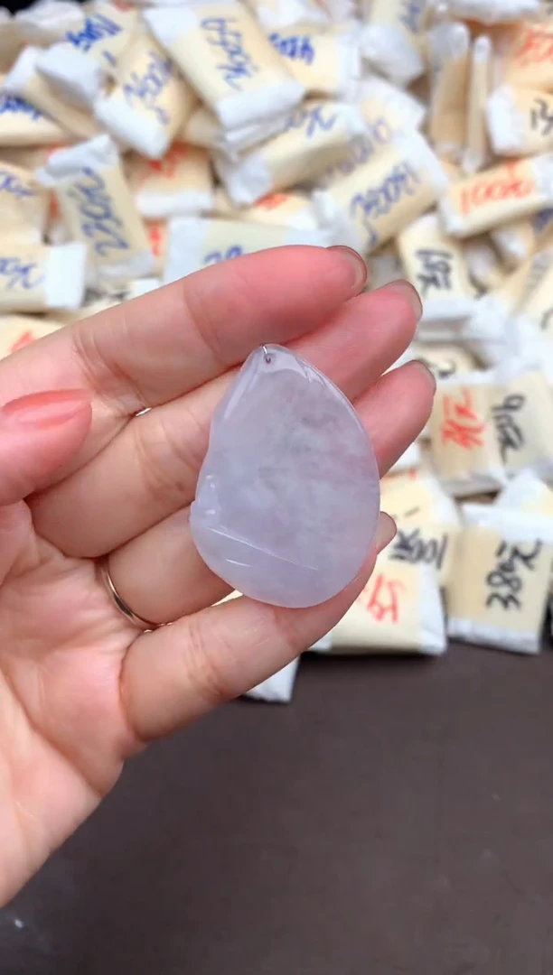翡翠挂件未镶嵌一