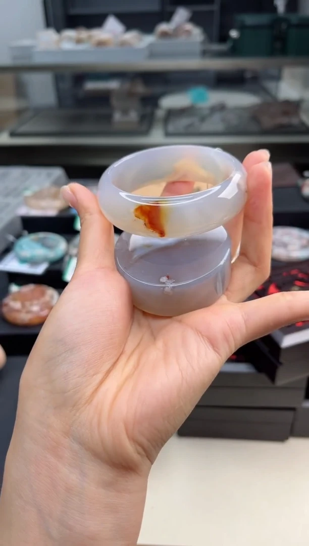 石英质玉手镯未镶嵌56圈口（赠送镯心）300212