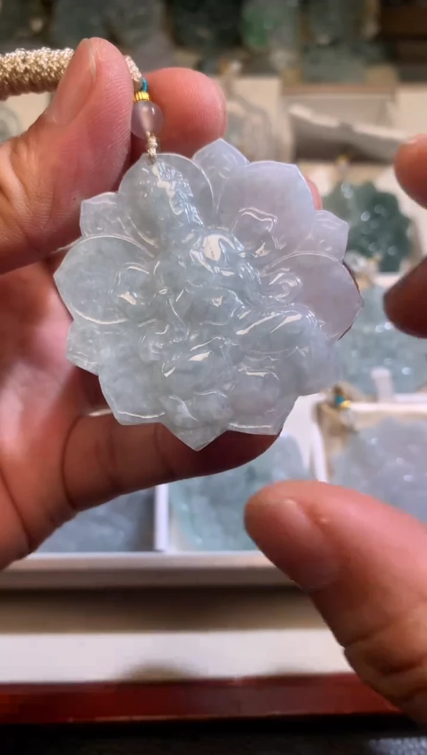 翡翠未镶嵌颈饰4/25/151