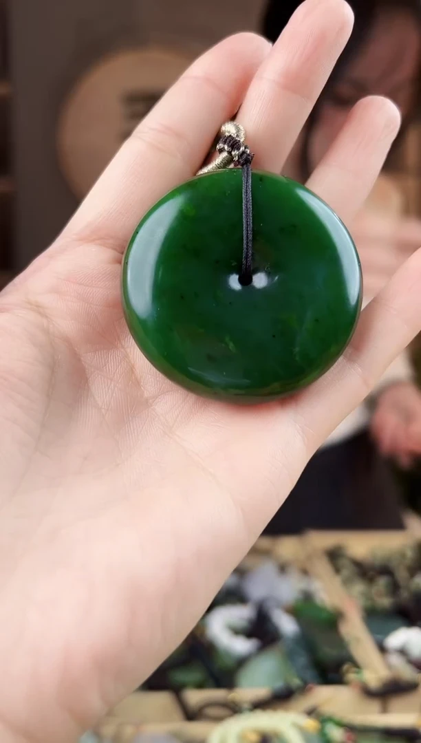 颈饰未镶嵌和田玉拍一发一，多样性发货