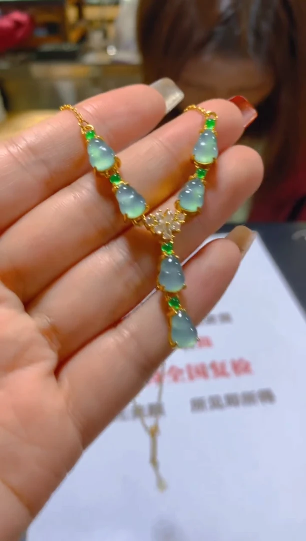 颈饰未镶嵌翡翠多样性发一