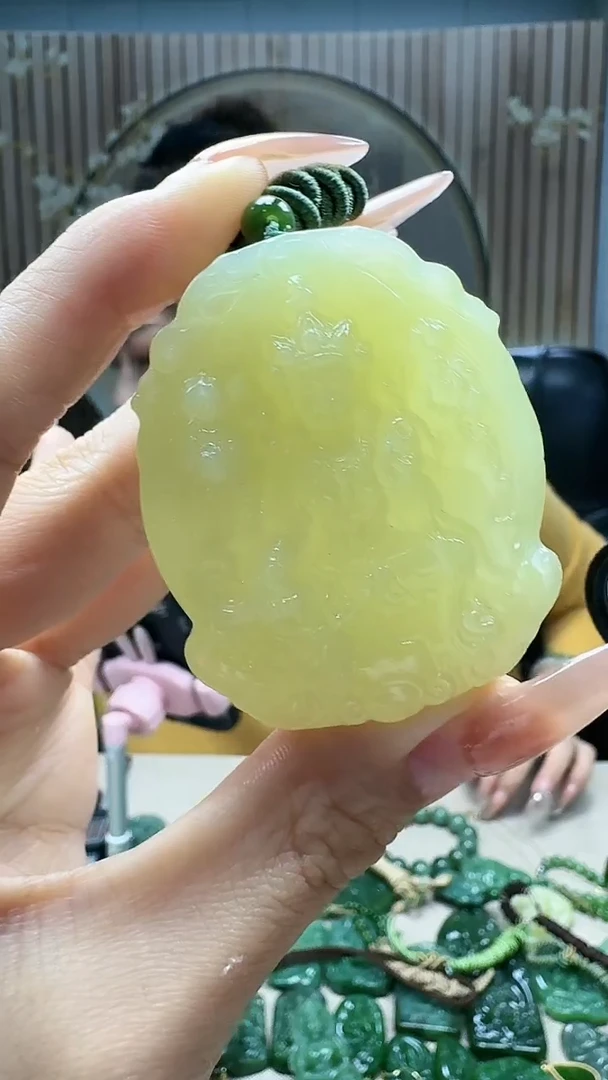 未镶嵌和田玉挂件1