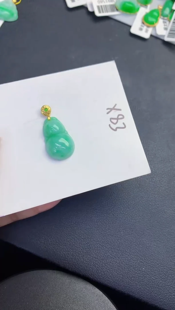 颈饰未镶嵌翡翠缅甸天然翡翠A货