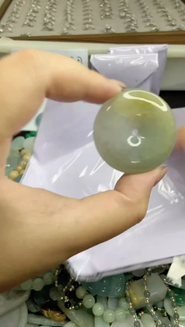 翡翠未镶嵌吊坠(不含链)星河工厂甄选多样性发货微瑕介意勿拍~