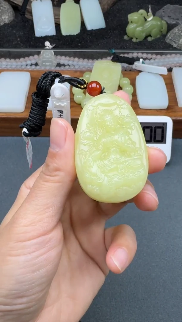 颈饰未镶嵌和田玉2