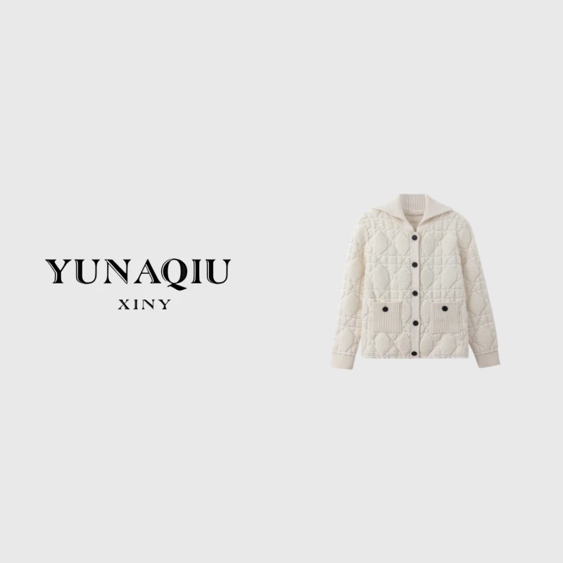 YUNAQIU-8651小香风气质针织短款时尚休闲设计师秋冬外套