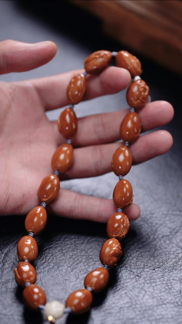 【闪购商品】橄榄核吊坠更厉害