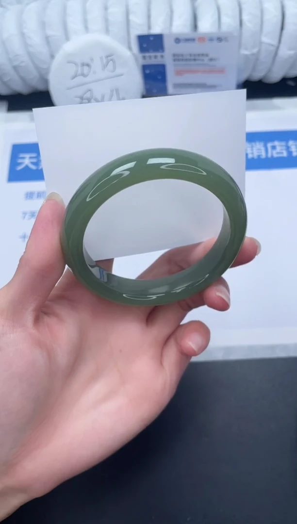 未镶嵌手镯石英质玉176-60.3BHS