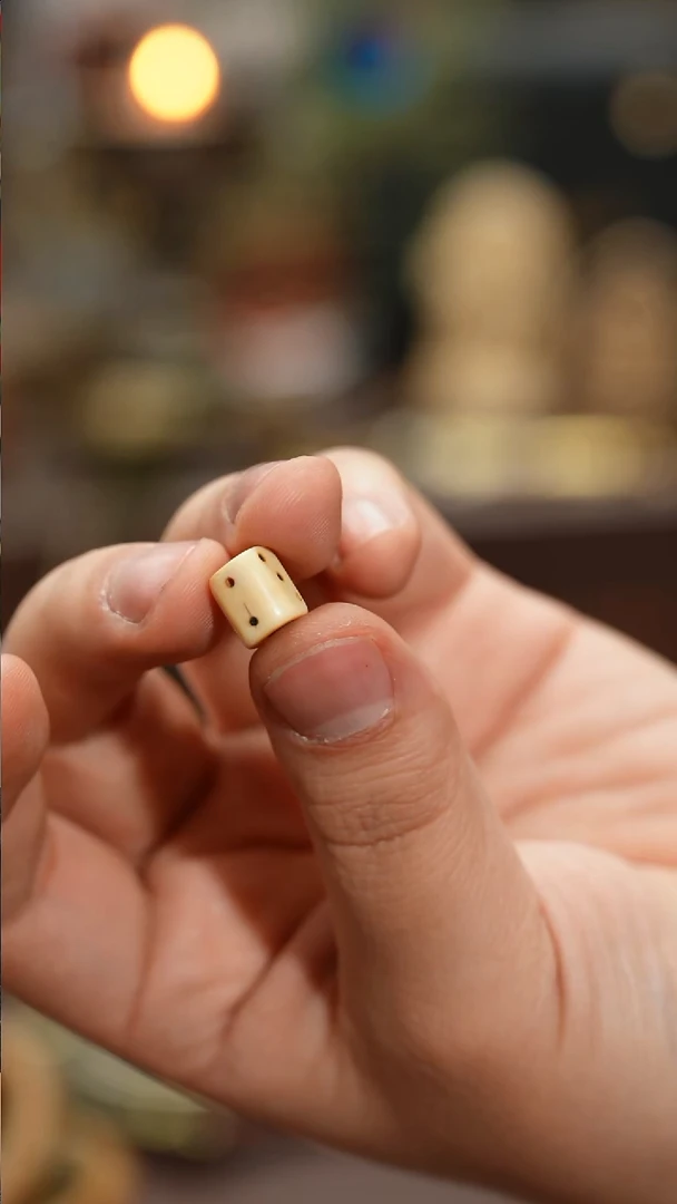 把件柏香籽/百香籽10mm白檀木骰子