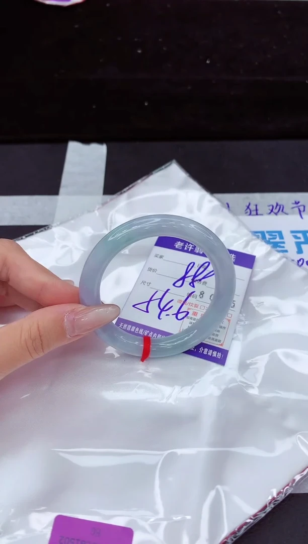 翡翠手镯未镶嵌1111111111111