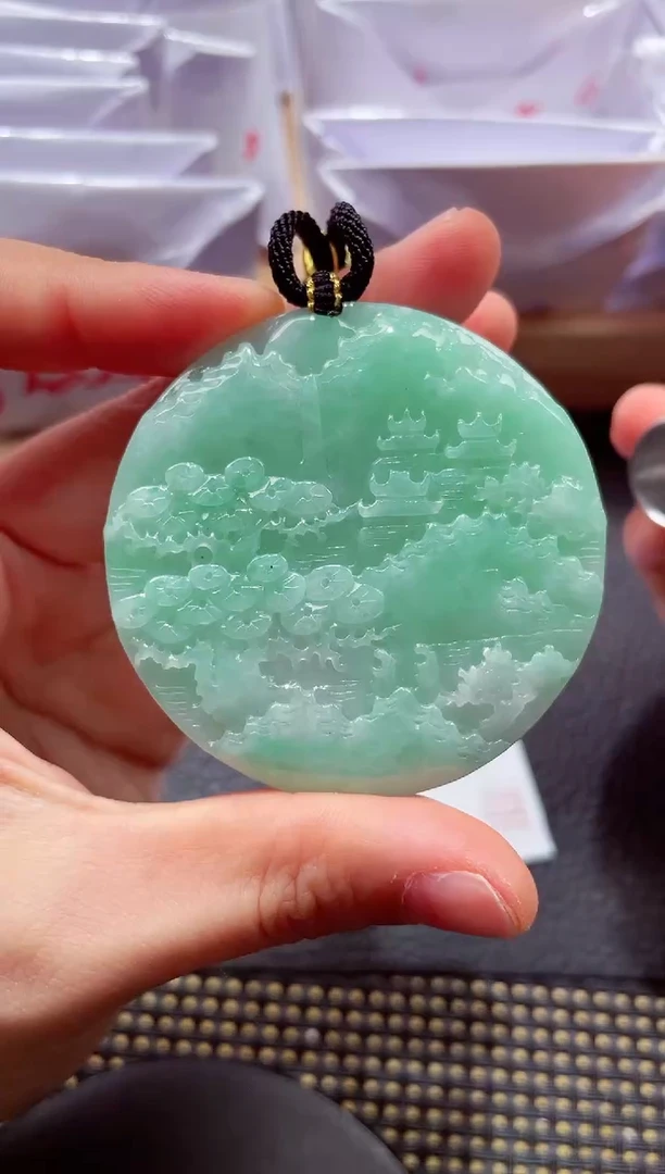 颈饰未镶嵌翡翠 000111