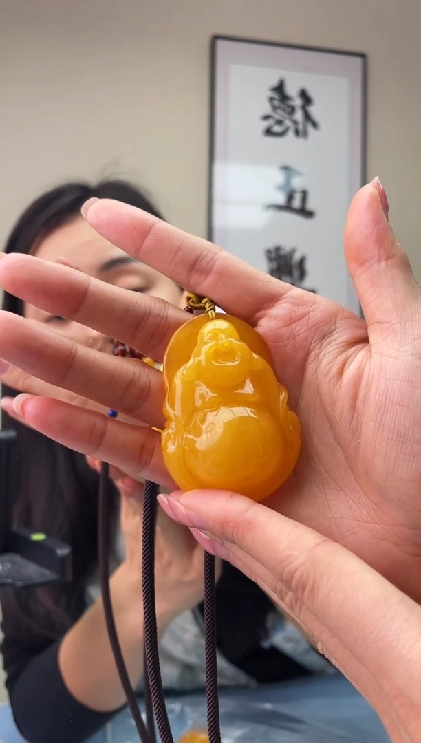 琥珀未镶嵌珠宝奇石T025微瑕假一罚十，多样性发一件