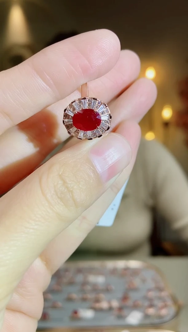 银S925镶嵌手饰红宝石手饰