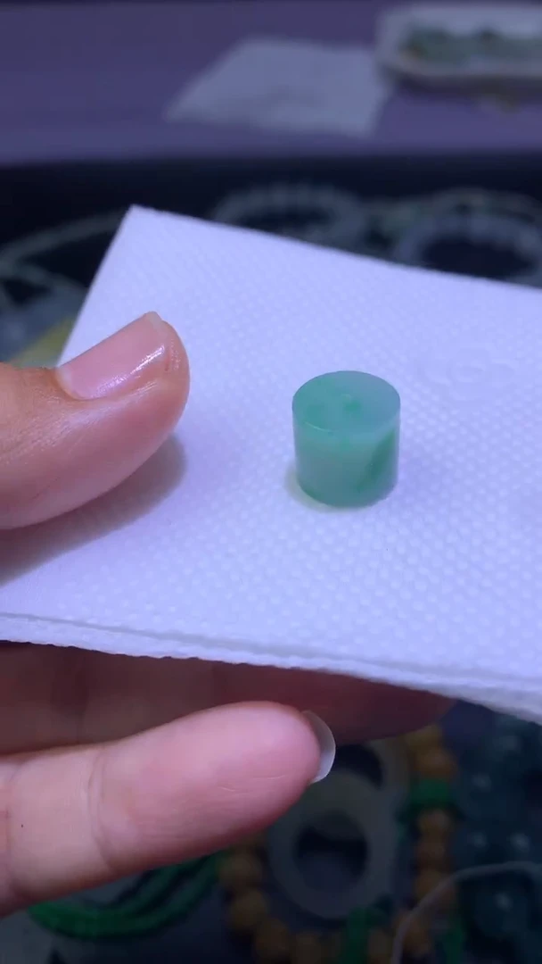 未镶嵌定制翡翠毛货