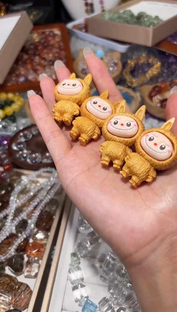 水晶手串未镶嵌大金檀木一个