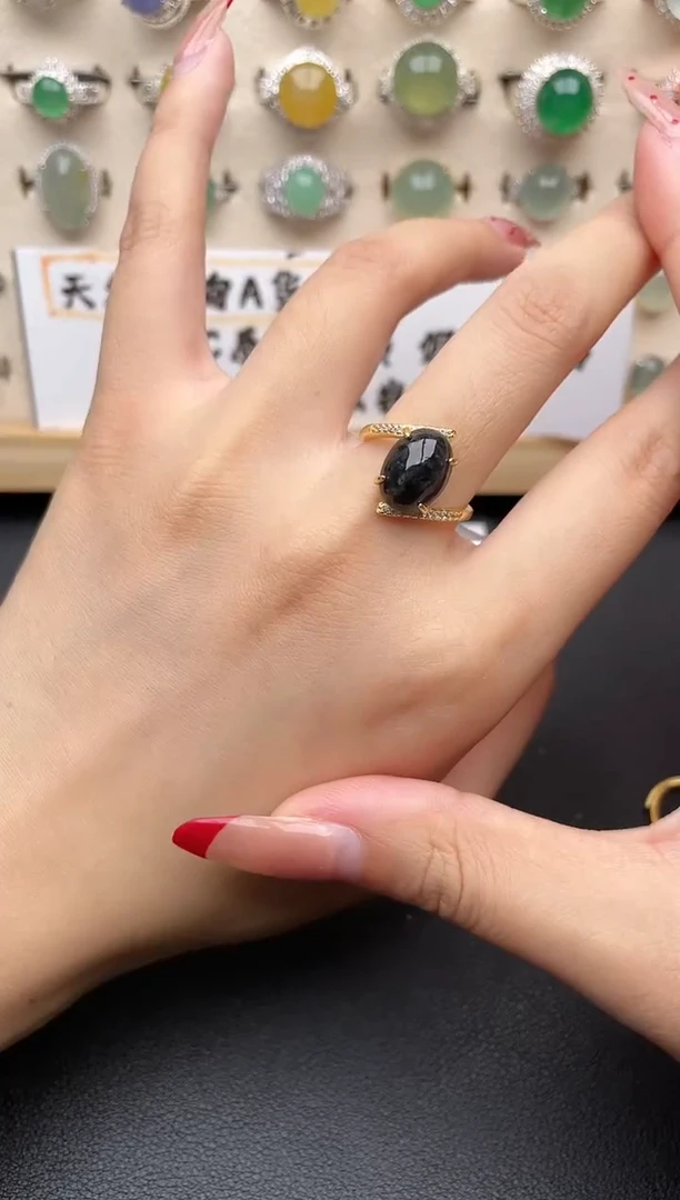 【闪购商品】翡翠戒指银S925镶嵌一物一证一礼盒