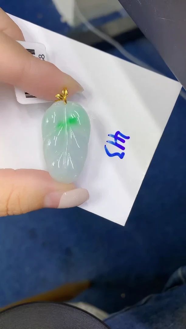 颈饰18K金镶嵌翡翠缅甸天然翡翠A货