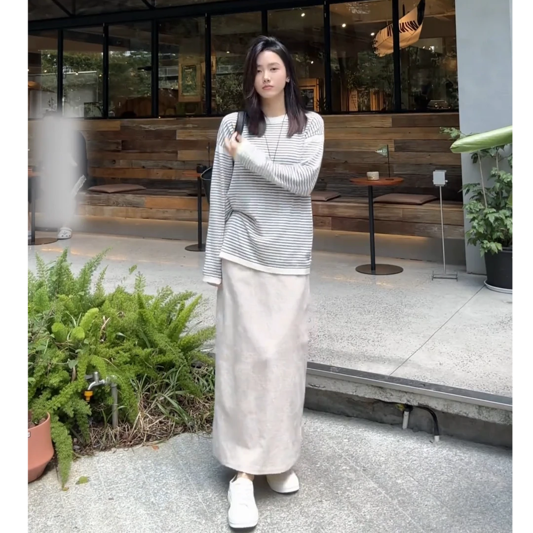 2025秋季新款时尚慵懒风宽松休闲通勤条纹上衣半身裙两件套