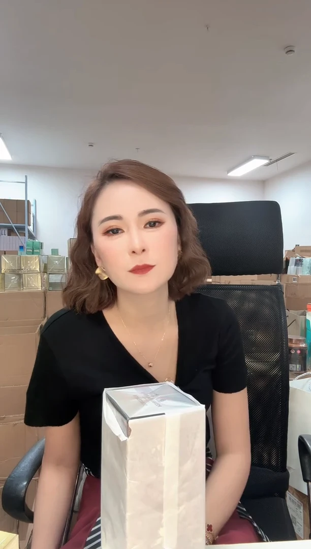 吊带福利显瘦百搭连衣裙B06