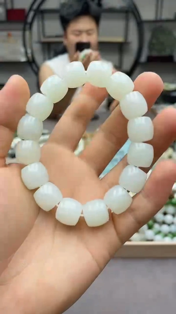 手串未镶嵌和田玉俄白玉14直切