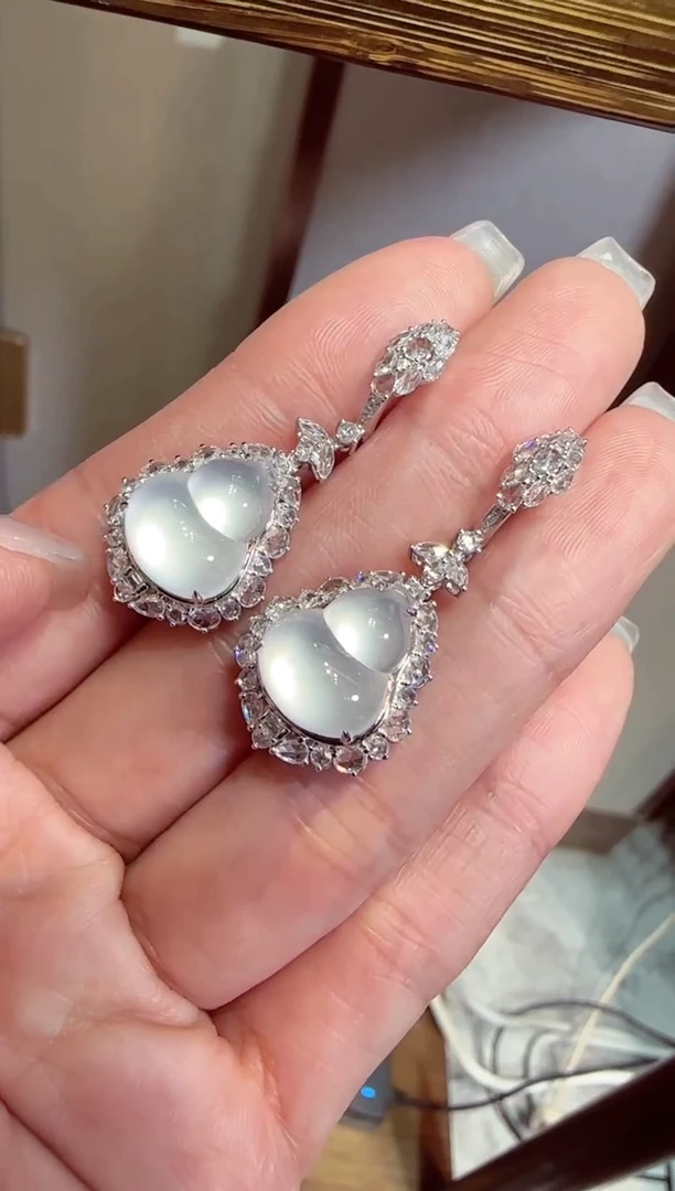 【闪购商品】翡翠耳饰18K金镶嵌葫芦