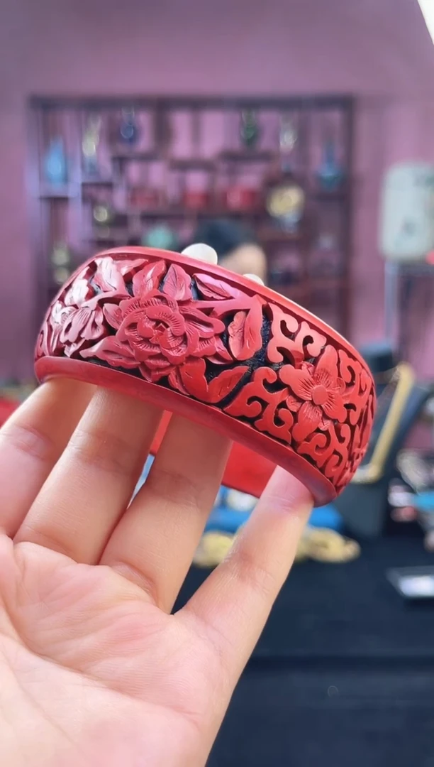 非遗 雕漆轮胎镯 红黑 开窗花卉 67