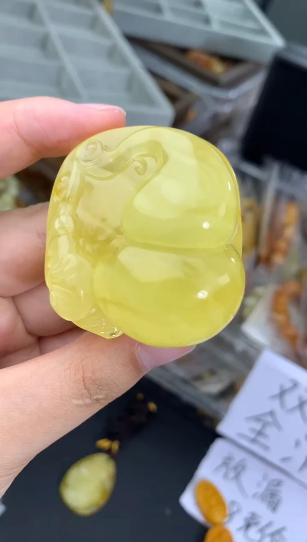 蜜蜡未镶嵌珠宝奇石205