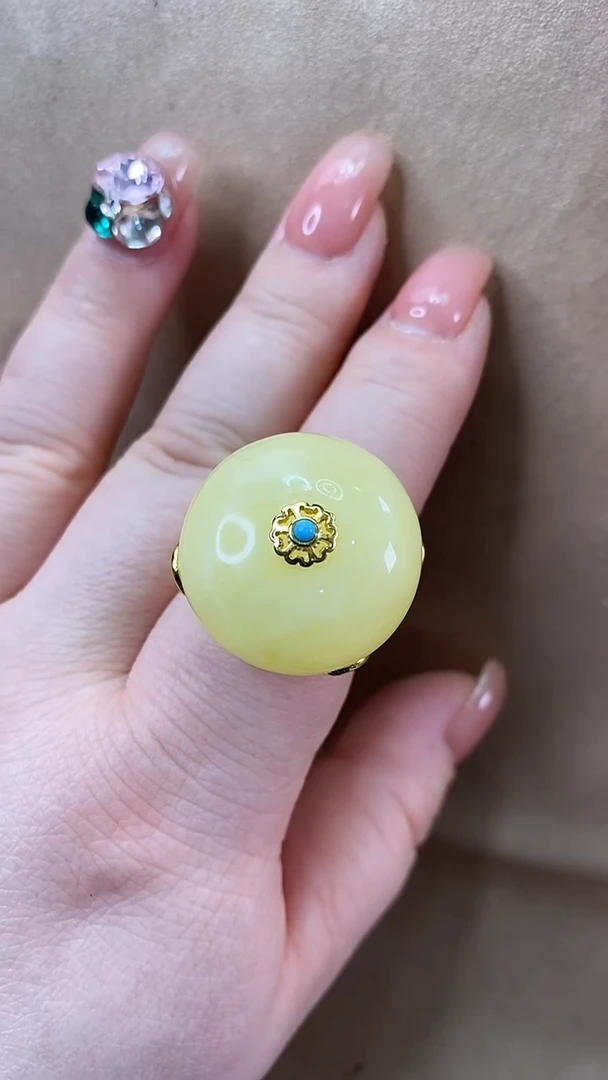 琥珀颈饰未镶嵌戒指