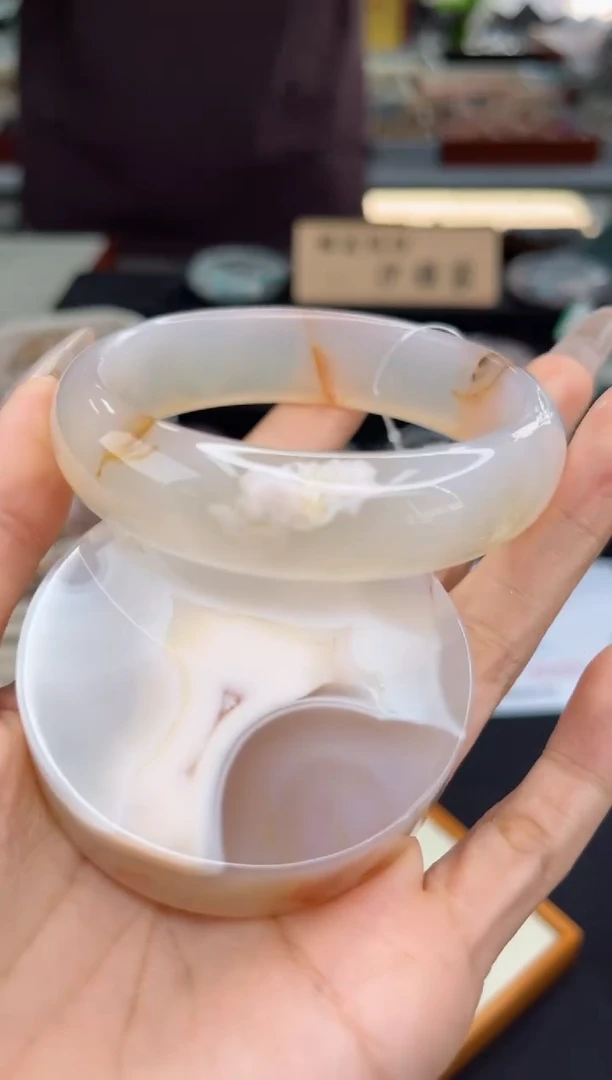 【闪购商品】石英质玉手镯未镶嵌59圈口（赠品镯心）3572427