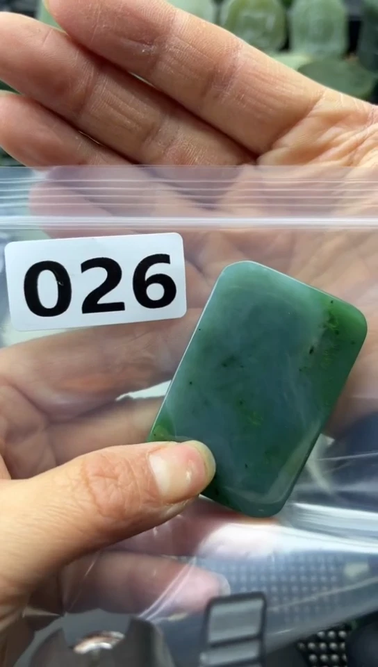 未镶嵌和田玉珠宝半成品牌子