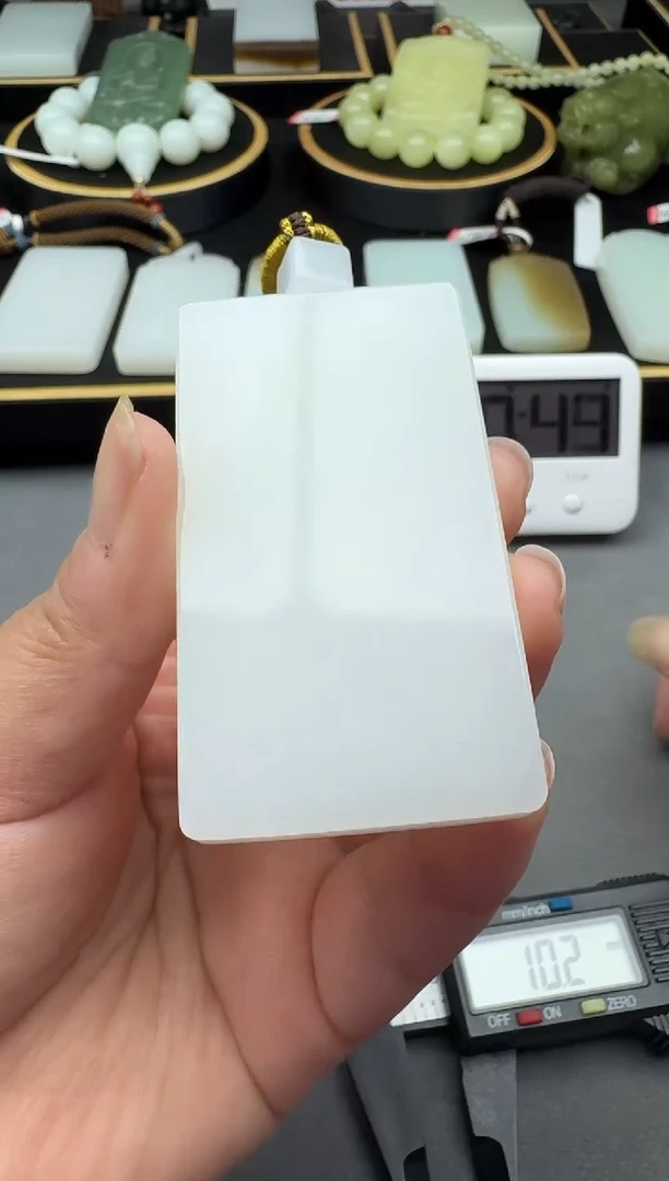 颈饰未镶嵌和田玉4