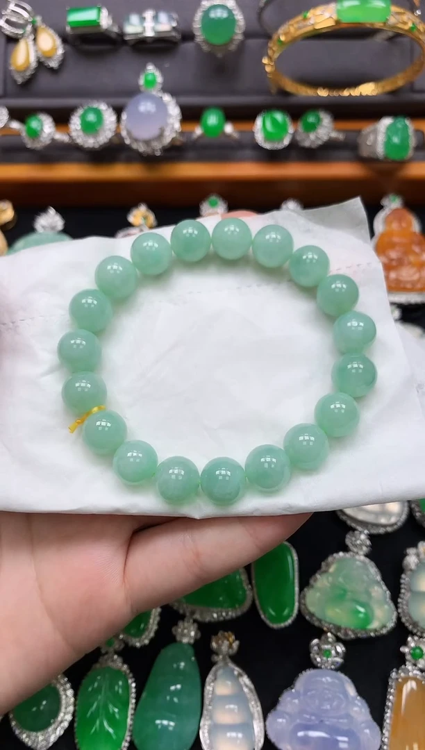 未镶嵌手串翡翠翡翠