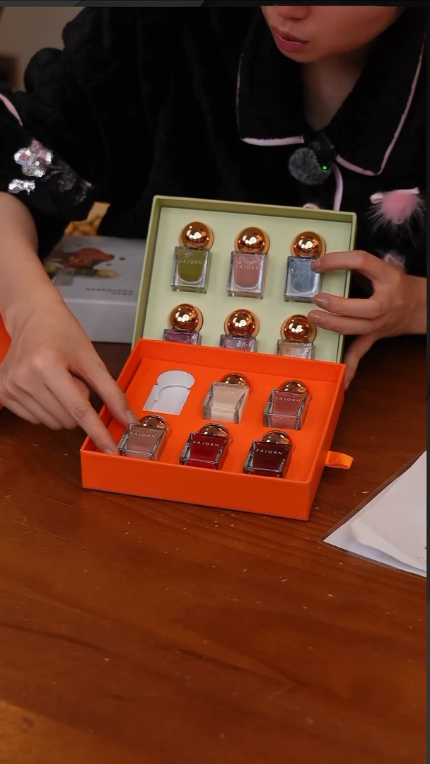 陶139易妆高定香水指甲油-国色天香+闭月羞花