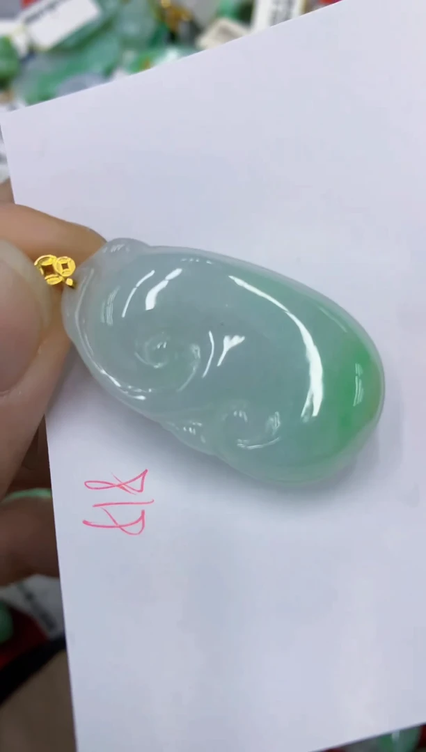 颈饰18K金镶嵌翡翠111111111111
