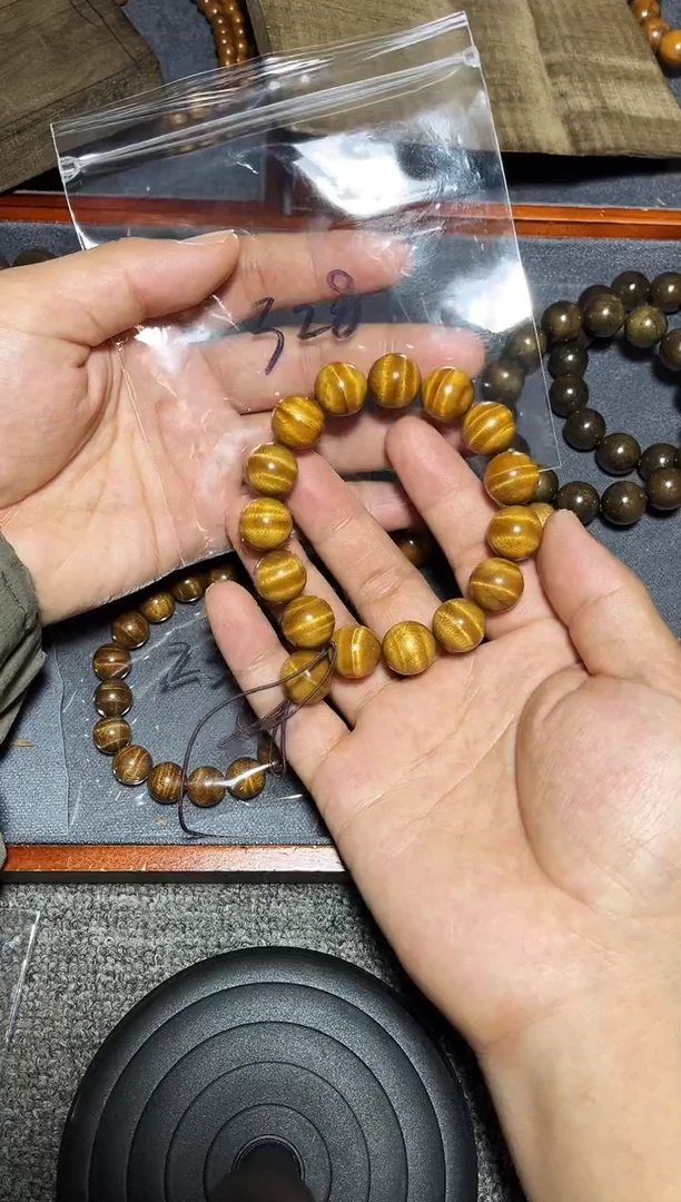 金丝楠手串/手链1.5药香黄金底水波纹328