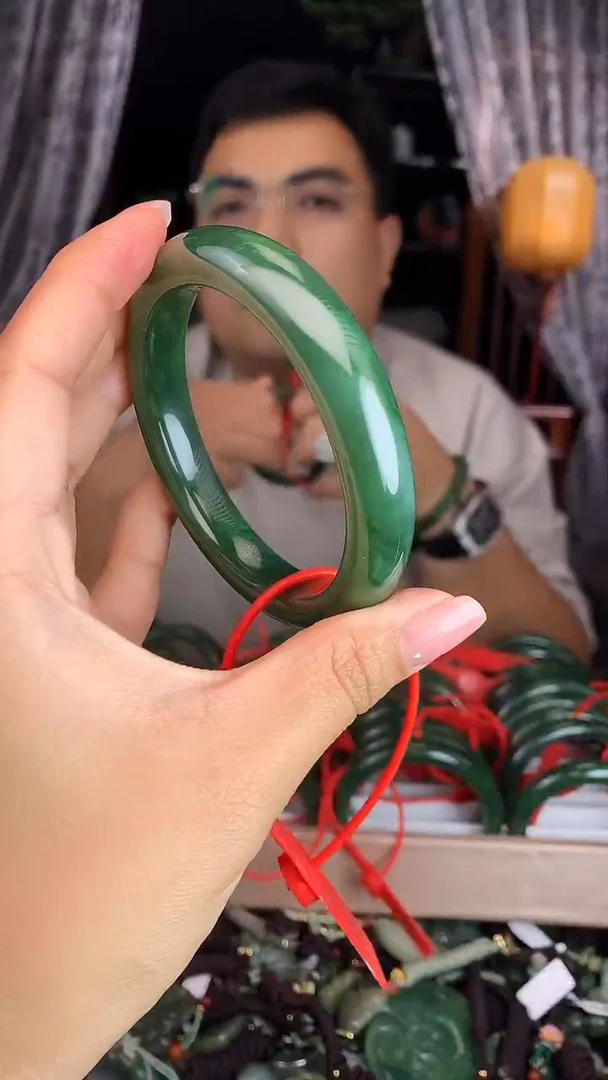未镶嵌和田玉挂件1