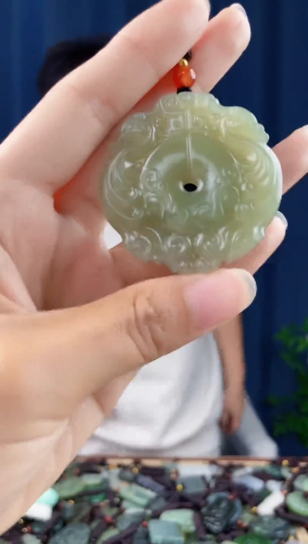 未镶嵌和田玉挂件拍一发一，多样性发货