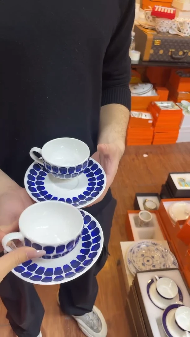 杯鸿辉家品牌瓷器，京东包邮！