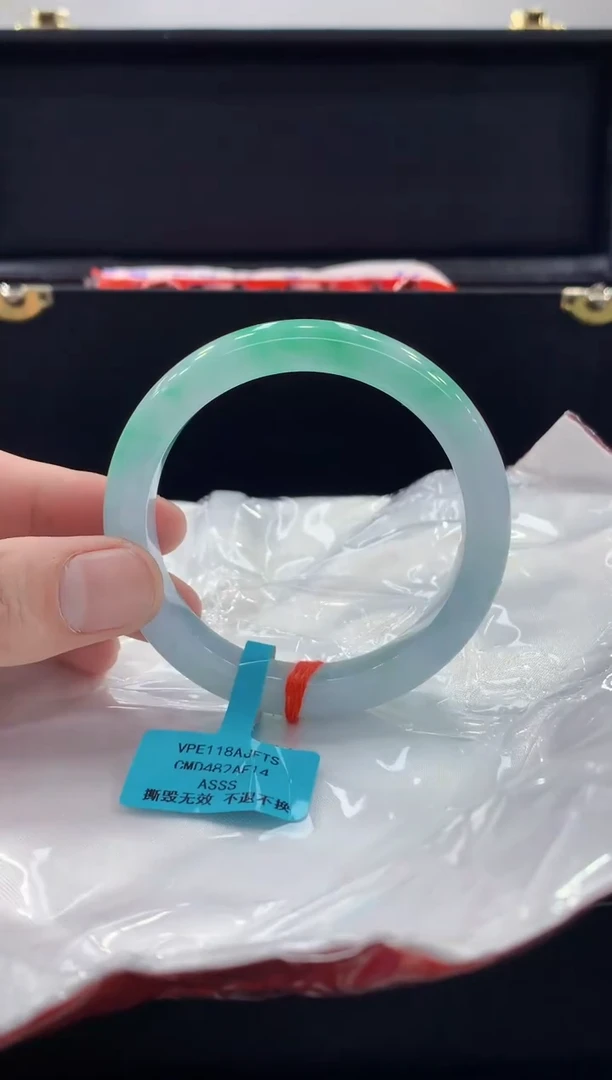 未镶嵌手镯翡翠翡翠手镯