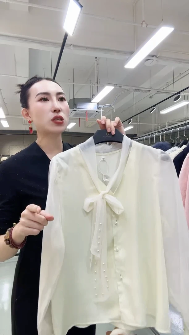 岚子闪购 2025年新款服装上衣 孤品清货 编号007