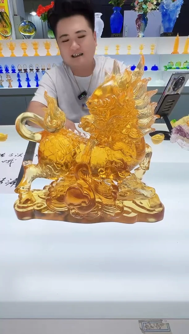 泥塑古法琉璃麒麟一只摆件