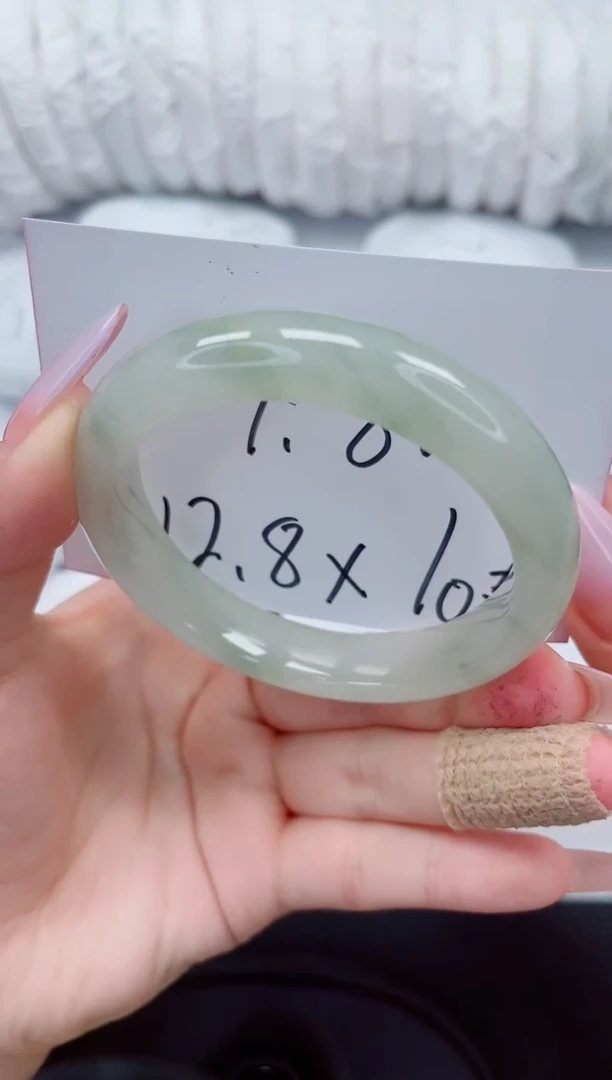 石英质玉手镯未镶嵌60-56/57